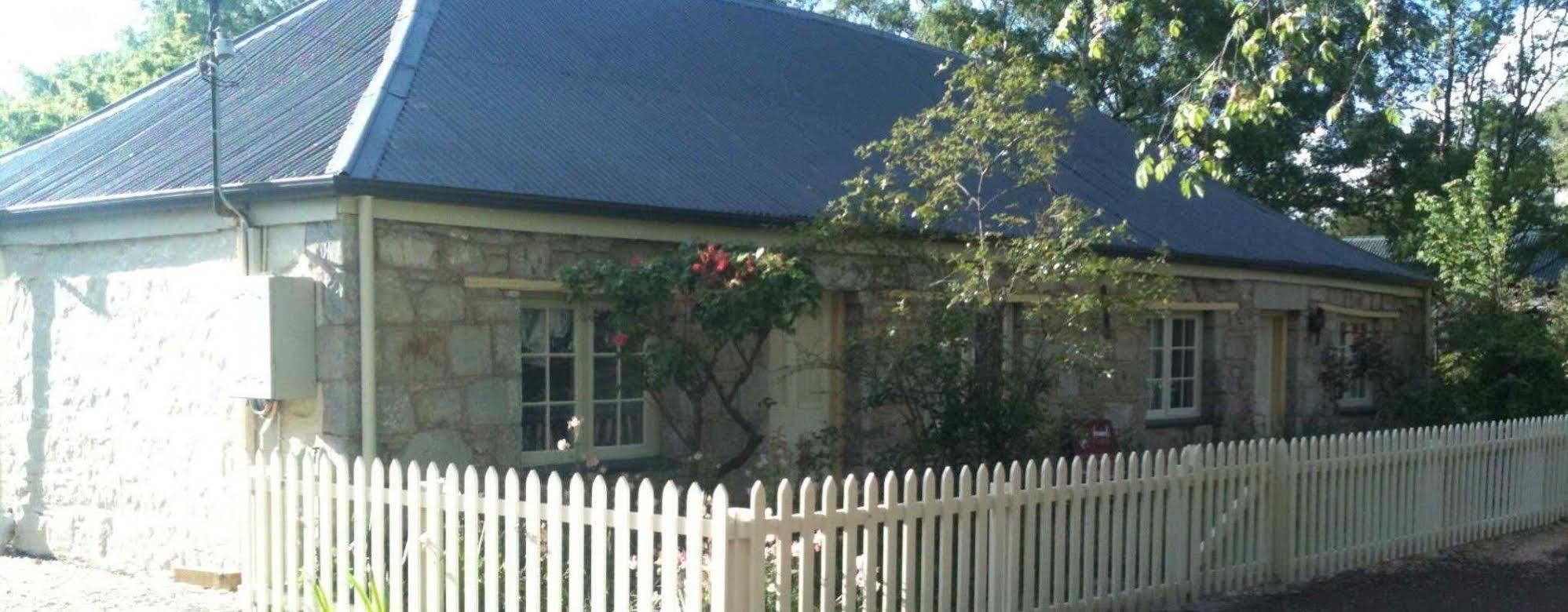 Colonial Cottages Of Ross Esterno foto